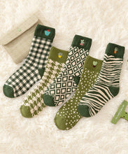 Load image into Gallery viewer, Autumn And Winter Green Embroidered Plant Warm Mid Calf Socks