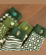 Load image into Gallery viewer, Autumn And Winter Green Embroidered Plant Warm Mid Calf Socks