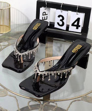 Load image into Gallery viewer, Black Zircon Tassel Fashion Chunky Heel Thong Sandals