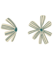 Load image into Gallery viewer, Chic Beige Sterling Silver Asymmetric Floral Stud Earrings