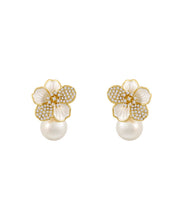 Load image into Gallery viewer, Chic White Sterling Silver Overgild Zircon Pearl Floral Stud Earrings