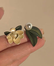 Load image into Gallery viewer, Classy Yellow Sterling Silver Asymmetricar Pearl Gardenia Stud Earrings