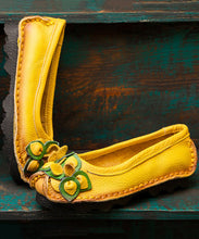 Load image into Gallery viewer, Comfortable Yellow Platform Cowhide Leather Splicing Flat Shoes