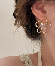 Load image into Gallery viewer, Cute Gold Copper Overgild Pearl Floral Hollow Out Stud Earrings