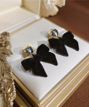 Load image into Gallery viewer, Elegant Black 14K Gold Flocking Bow Drop Earrings