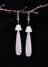 Load image into Gallery viewer, Elegant White Water Droplet Pearl Drop Earrings