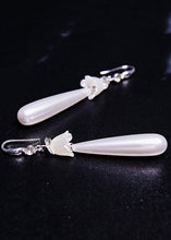 Load image into Gallery viewer, Elegant White Water Droplet Pearl Drop Earrings