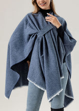 Load image into Gallery viewer, European And American Fashion New Blue Knitted Cape