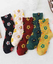 Load image into Gallery viewer, Fashion Floral Jacquard Cotton Mid Calf Socks