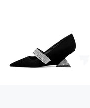 Load image into Gallery viewer, Fashionable Black Zircon Pointed Irregular Heel Sandals