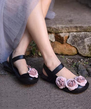 Load image into Gallery viewer, Floral Black Buckle Strap Splicing Leather Upper Baotou Walking Sandals