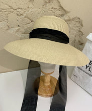 Load image into Gallery viewer, Handmade Khaki Versatile Big Brim Straw Woven Sun Hat