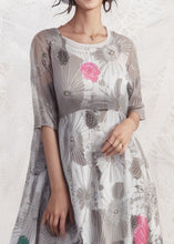 Load image into Gallery viewer, Loose Grey O Neck Print Silk Dresses Half Sleeve