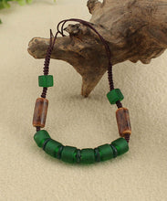 Load image into Gallery viewer, Retro Green Hand Woven Coloured Glaze Graduated Bead Necklace