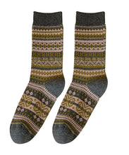 Load image into Gallery viewer, Spring And Autumn Simple British Striped Warm Mid Calf Socks