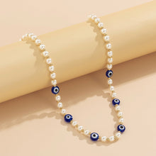 Load image into Gallery viewer, Geometric simple OT buckle single-layer clavicle chain Retro stitching artificial pearl eye necklace