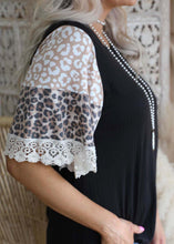 Load image into Gallery viewer, Boho Pink O-Neck Lace Patchwork Leopard Print Tank Top Short Sleeve