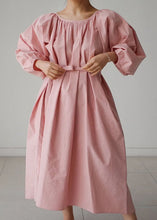 Load image into Gallery viewer, Pink Cotton O-Neck wrinkled Maxi Dress Three Quarter sleeve