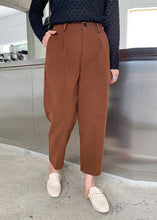 Load image into Gallery viewer, Women Caramel Slim Fit Pockets Woolen Pants Fall