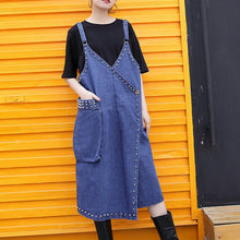 Load image into Gallery viewer, stylish denim blue Midi-length cotton dress Loose fitting cotton maxi dress Fine rivet decorated sleeveless knee dresses